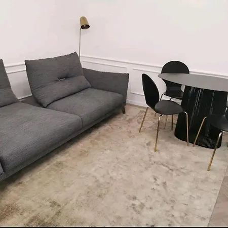 Modern Belleville דירה